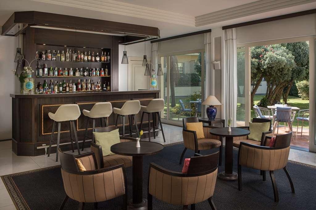 Nh Catania Parco Degli Aragonesi Hotel Ресторант снимка