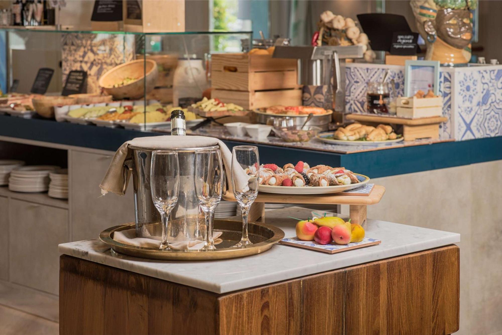 Nh Catania Parco Degli Aragonesi Hotel Екстериор снимка