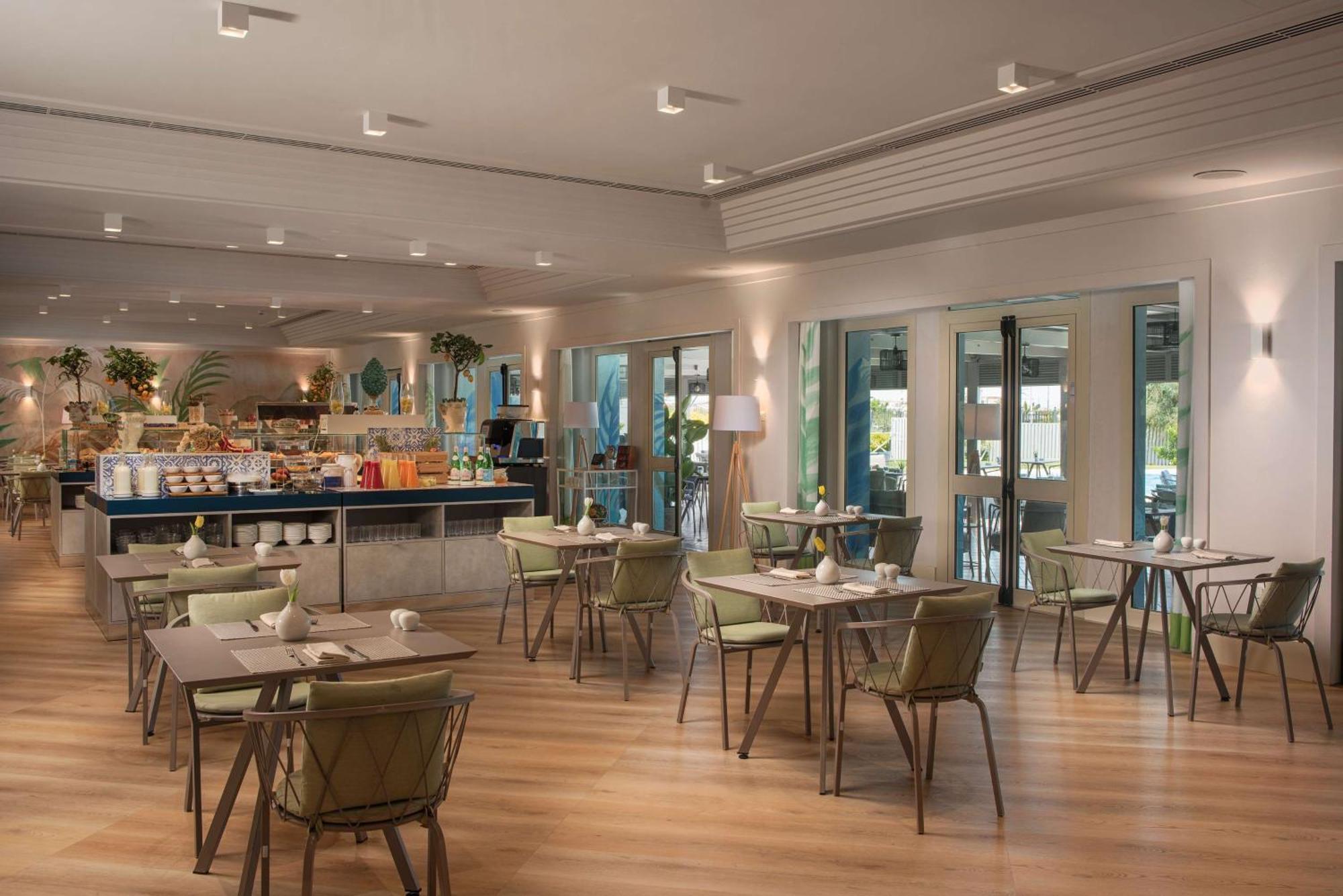 Nh Catania Parco Degli Aragonesi Hotel Екстериор снимка