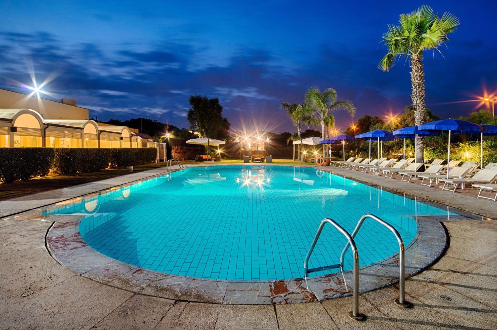Nh Catania Parco Degli Aragonesi Hotel Екстериор снимка
