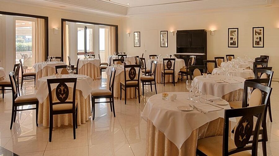Nh Catania Parco Degli Aragonesi Hotel Екстериор снимка