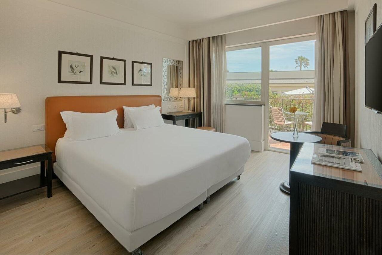 Nh Catania Parco Degli Aragonesi Hotel Екстериор снимка